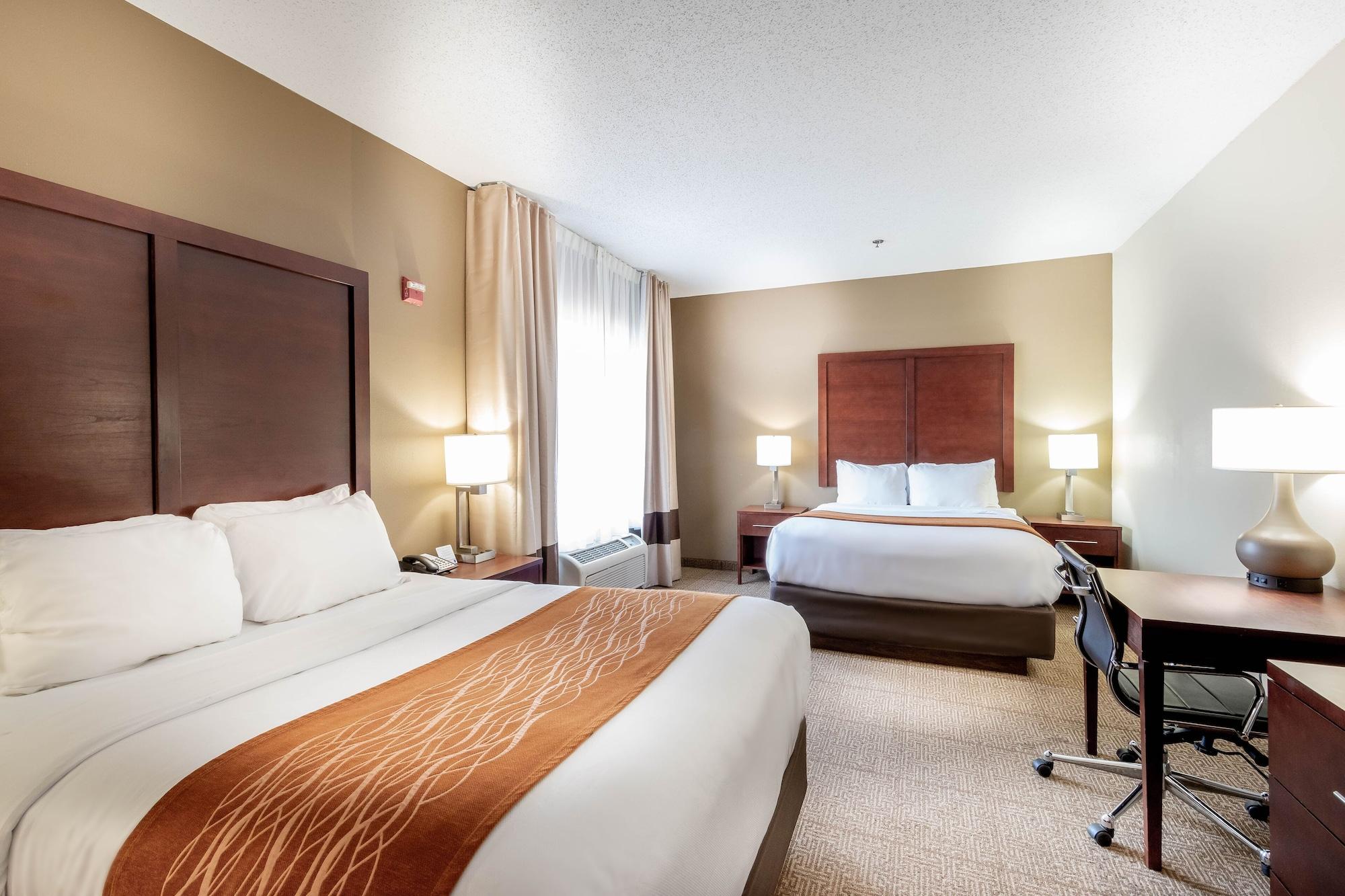 Comfort Inn & Suites Love Field-Dallas Market Center Exterior foto
