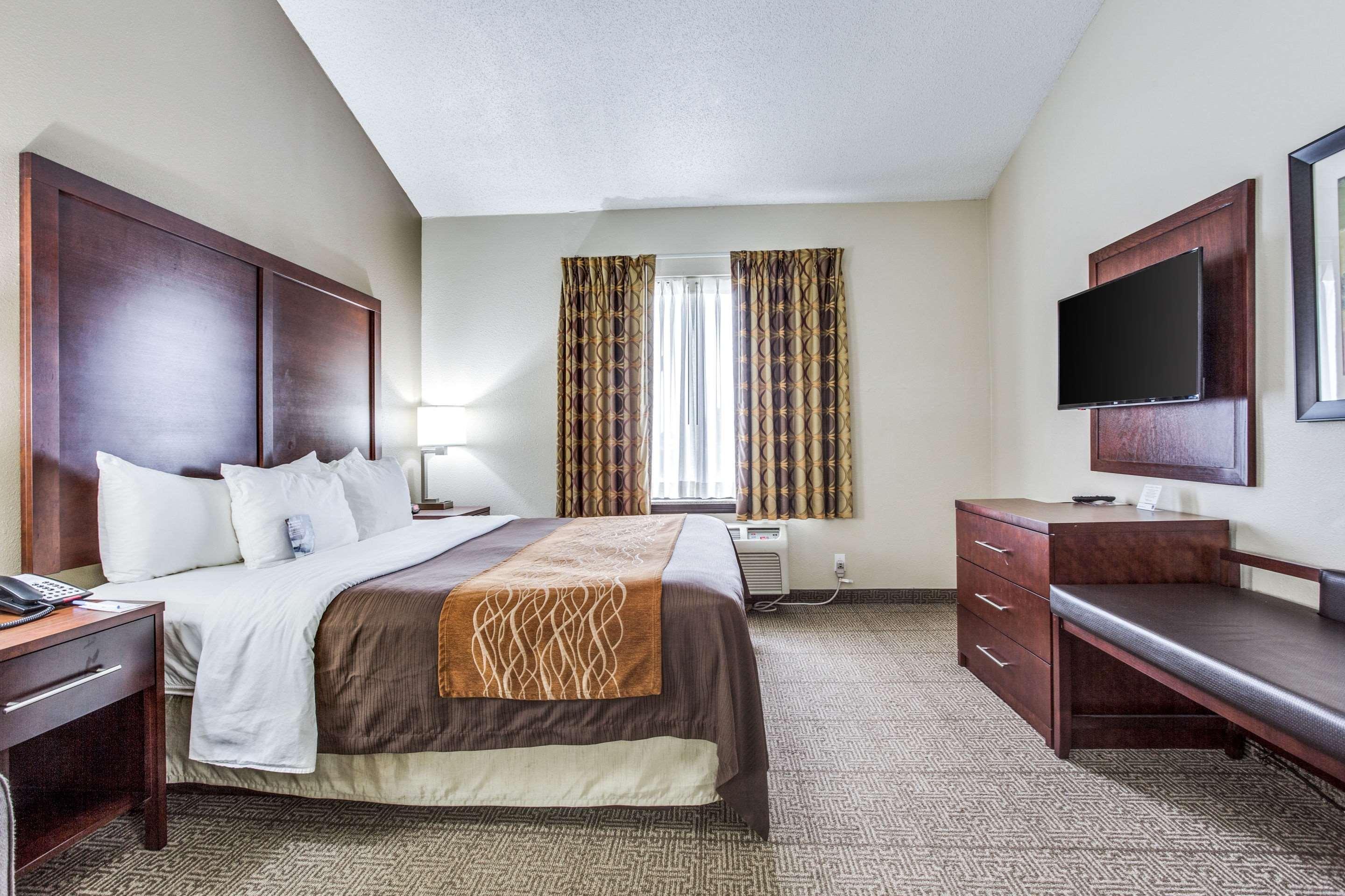 Comfort Inn & Suites Love Field-Dallas Market Center Exterior foto