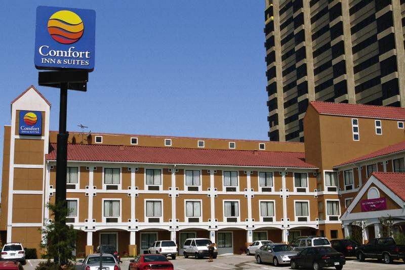 Comfort Inn & Suites Love Field-Dallas Market Center Exterior foto